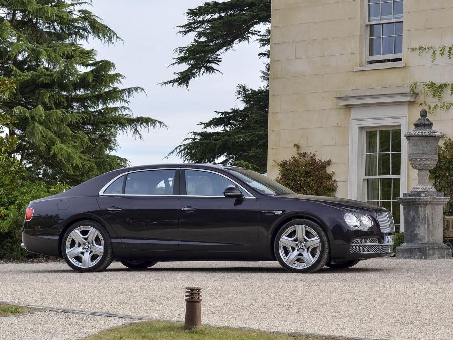  Bentley Flying Spur 2013 года  (UK) (фото 2 из 9)